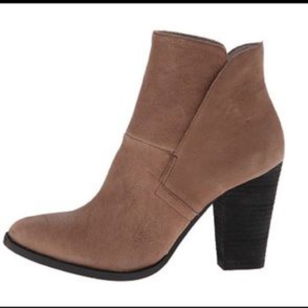 Vinca Camuto Ristin Booties View 3